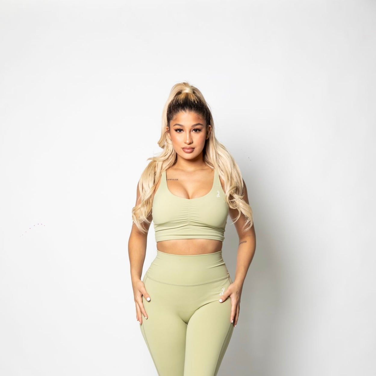 Vivian Top